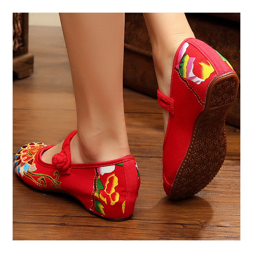 Square Dance Old Beijing Cloth Shoes Embroidered National Style