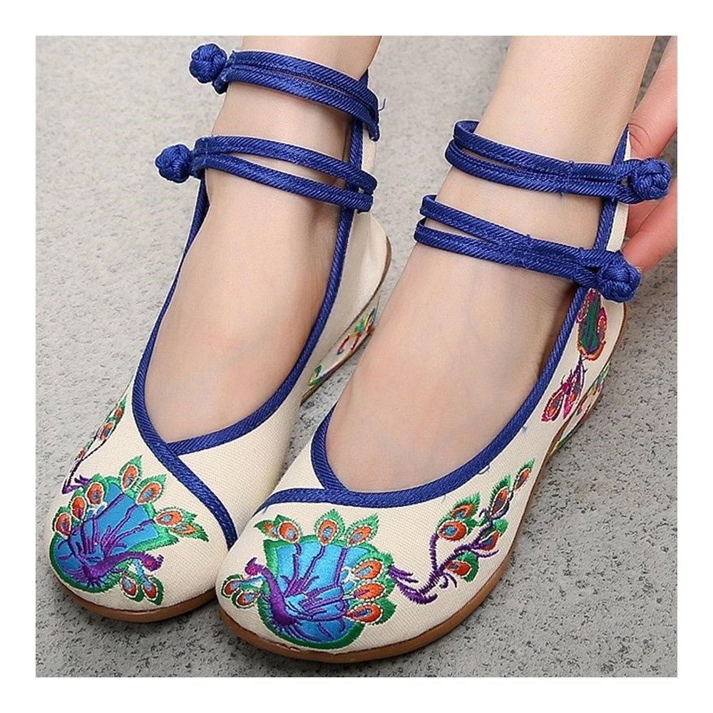 Peacock Old Beijing Cloth Shoes   white