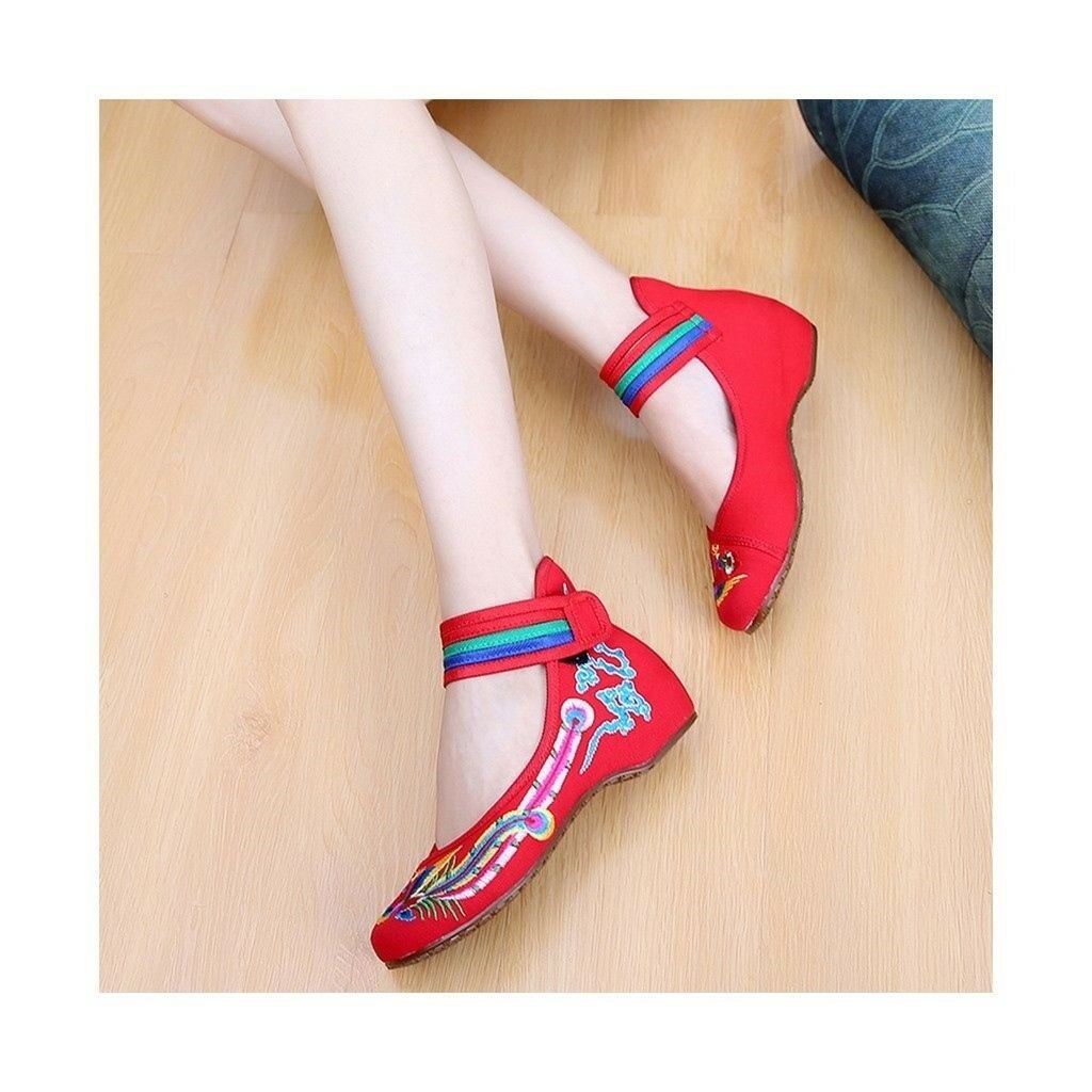 Old Beijing Embroidered Cowhell Sole Woman Shoes Casual Cloth Shoes red