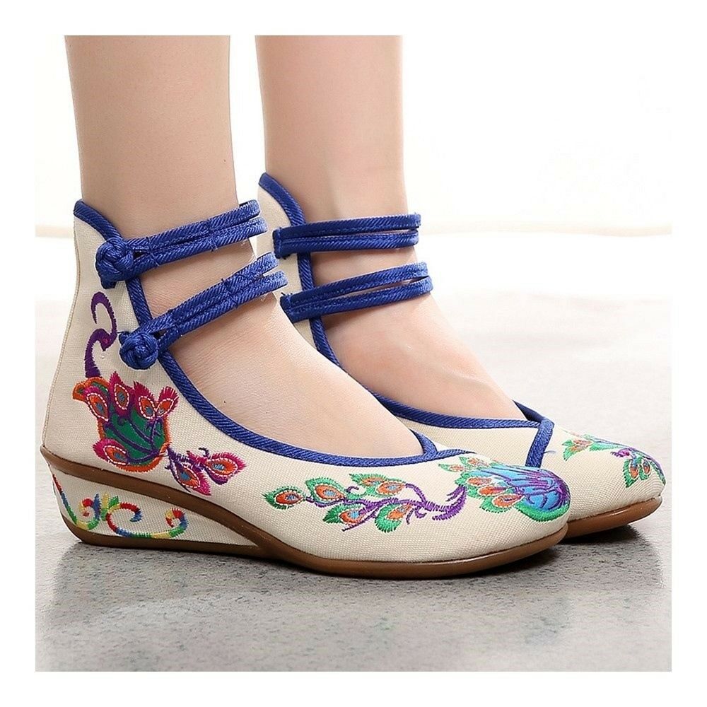 Peacock Old Beijing Cloth Shoes   white