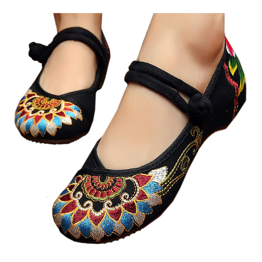 Square Dance Old Beijing Cloth Shoes Embroidered National Style