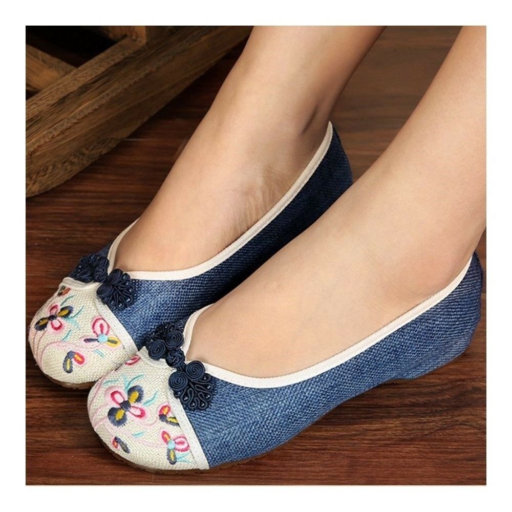 Peacock Old Beijing Cloth Embroidered Shoes   blue