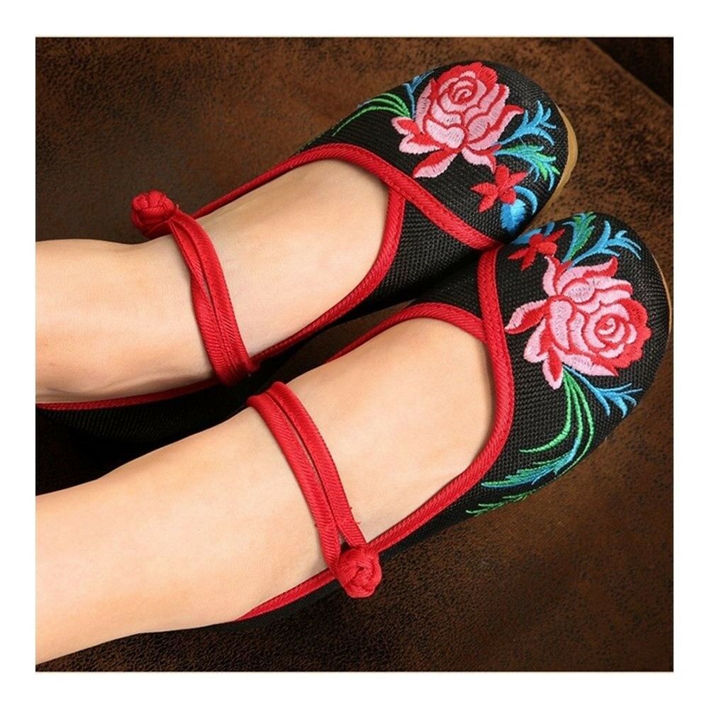 Slipsole Old Beijing Cloth Embroidered Shoes  black