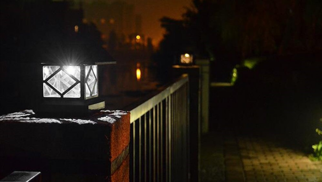 LED Solar Outdoor Light Post Cap Garden Fence