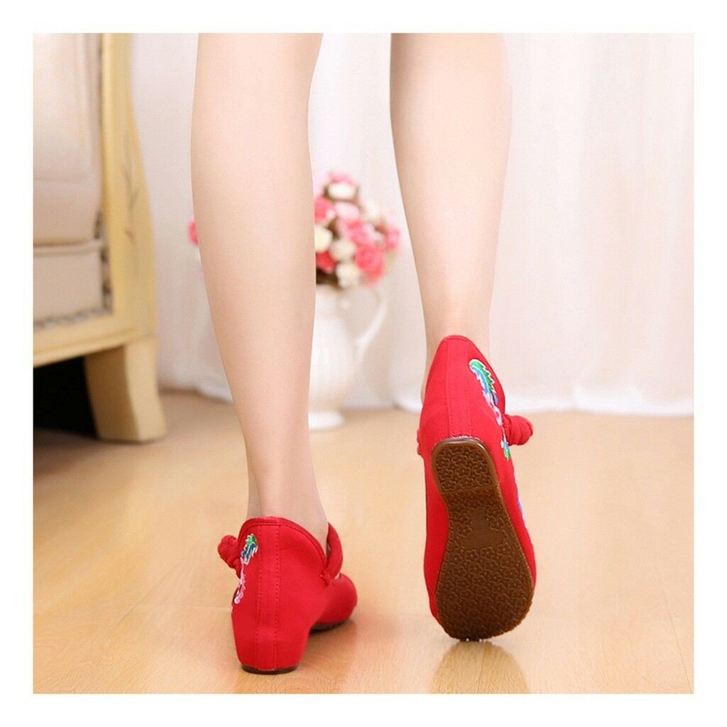 Old Beijing Cloth Shoes National Style Embroidered Shoes Square Dance Shoes Slip