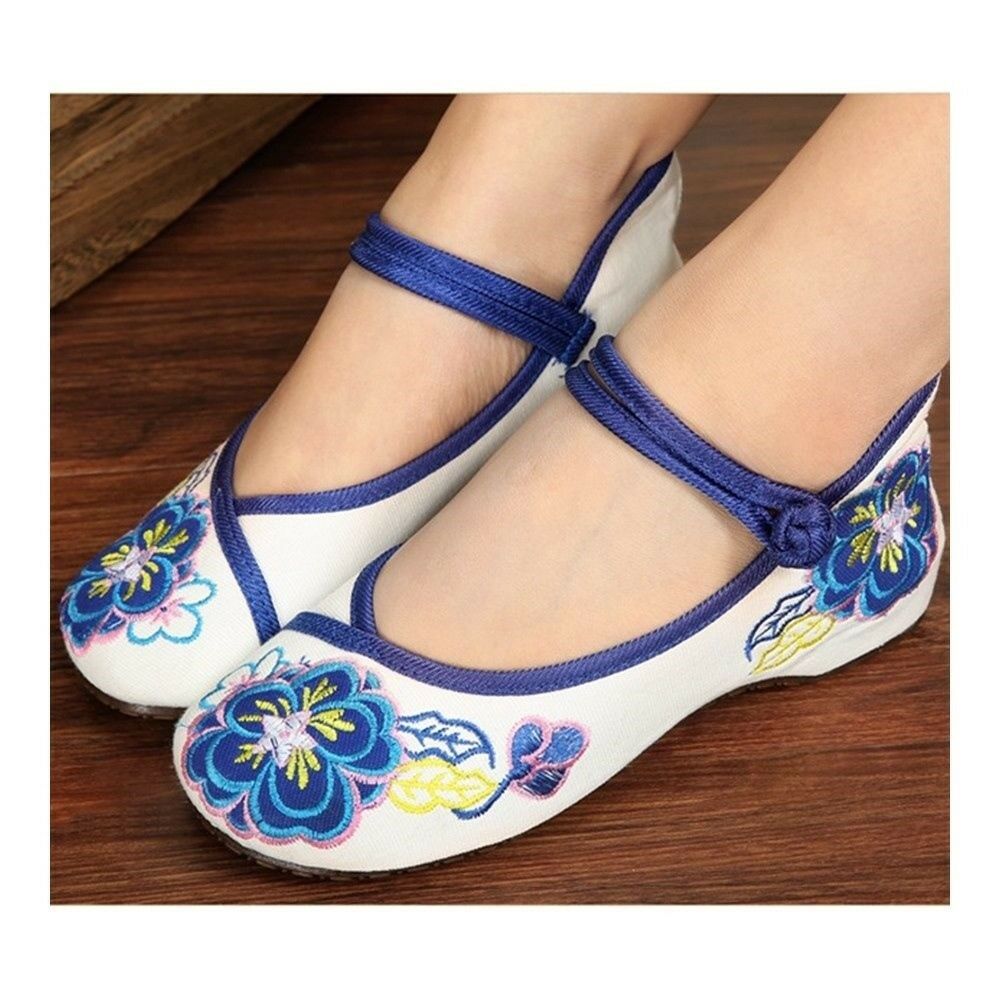 Small White Shoes Old Beijing Cloth Embroidered Shoes   blue