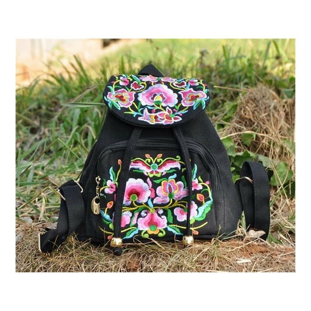 New Yunnan Fashionable Embroidery Bag Stylish Featured Shoulders Bag Fashionable