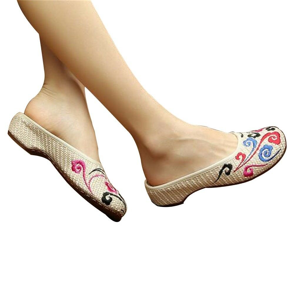 Chinese Embroidered Shoes Women Cotton sandals drag colorful cloud