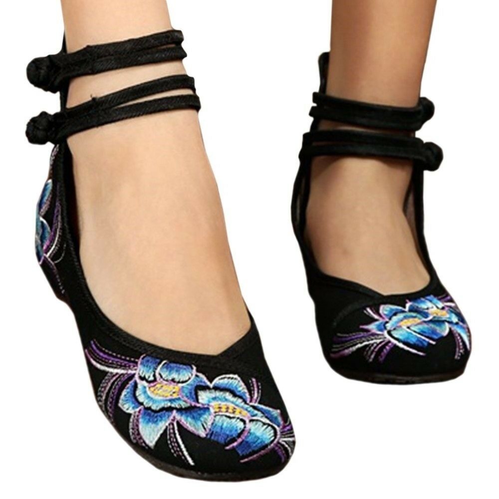 Small White Shoes Old Beijing Cloth Embroidered Shoes   black