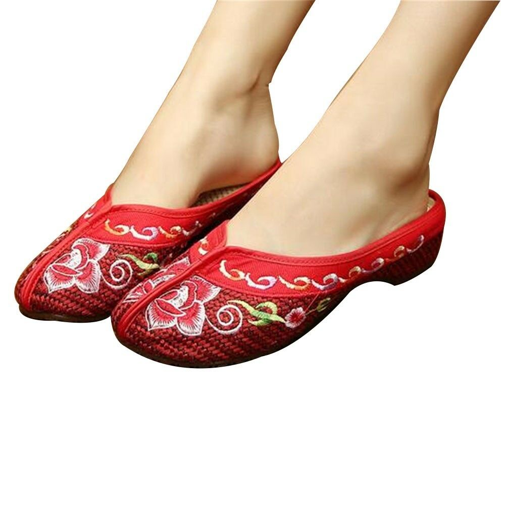 Chinese Embroidered Shoes Women Cotton sandals drag Red