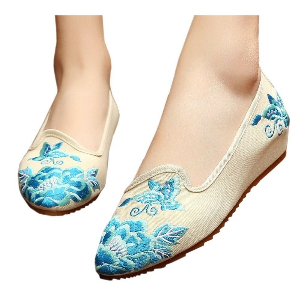 Butterfly with Flower Pointed Last Slipsole Old Beijing Cloth Shoes   beige