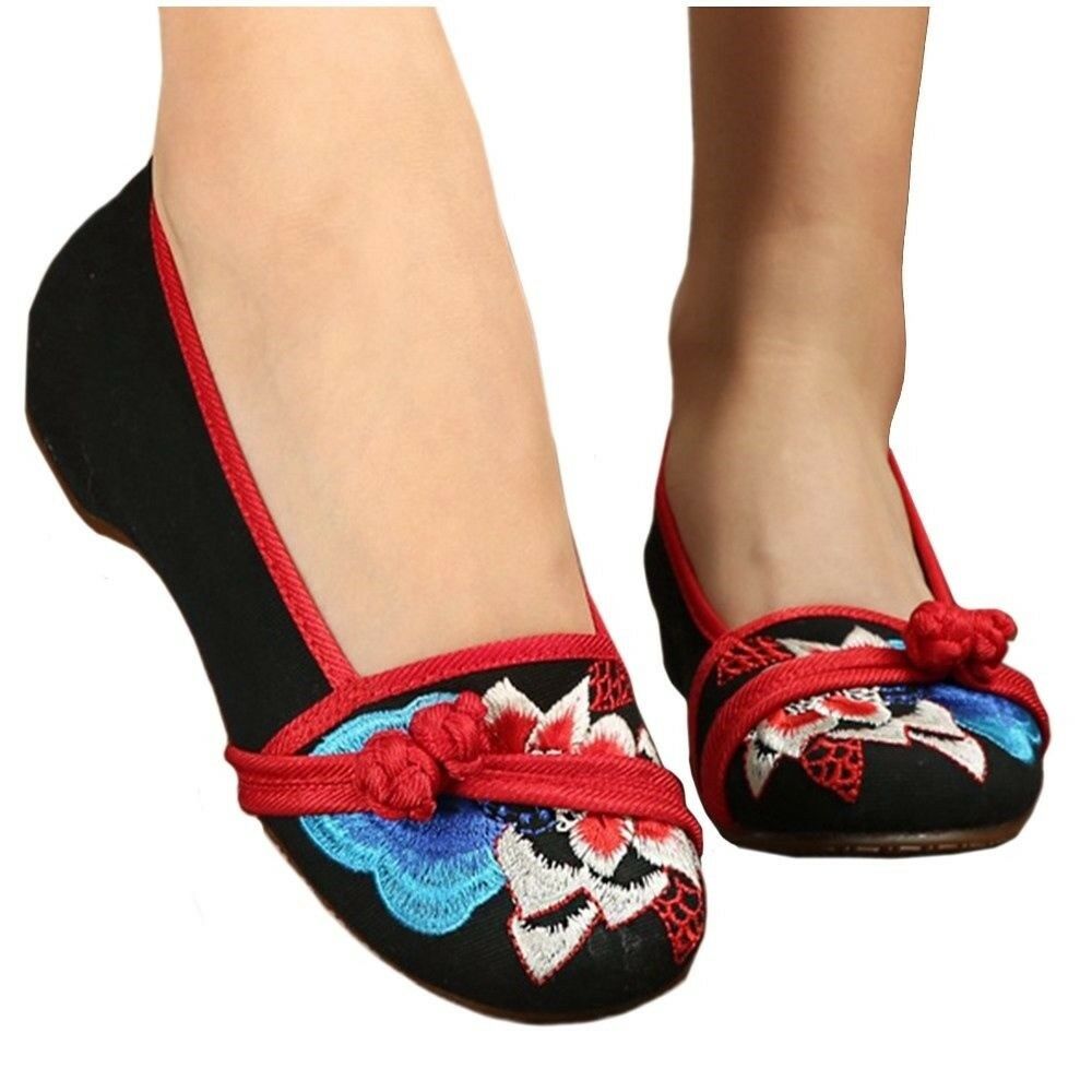Casual Old Beijing Cloth Embroidered Shoes   black