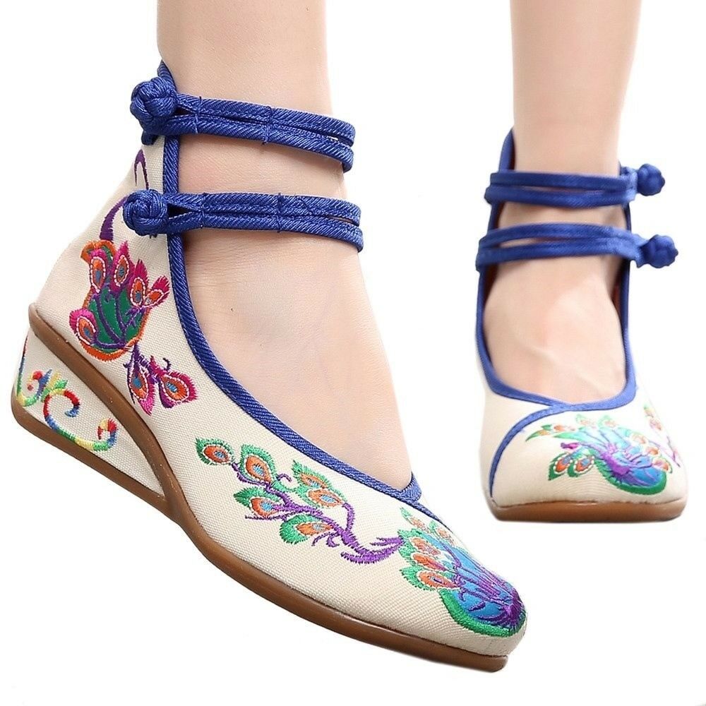 Peacock Old Beijing Cloth Shoes   white