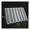 Blanc Porcinet Cochon PLASTIQUE Sol Planche Dung Maille 60x70