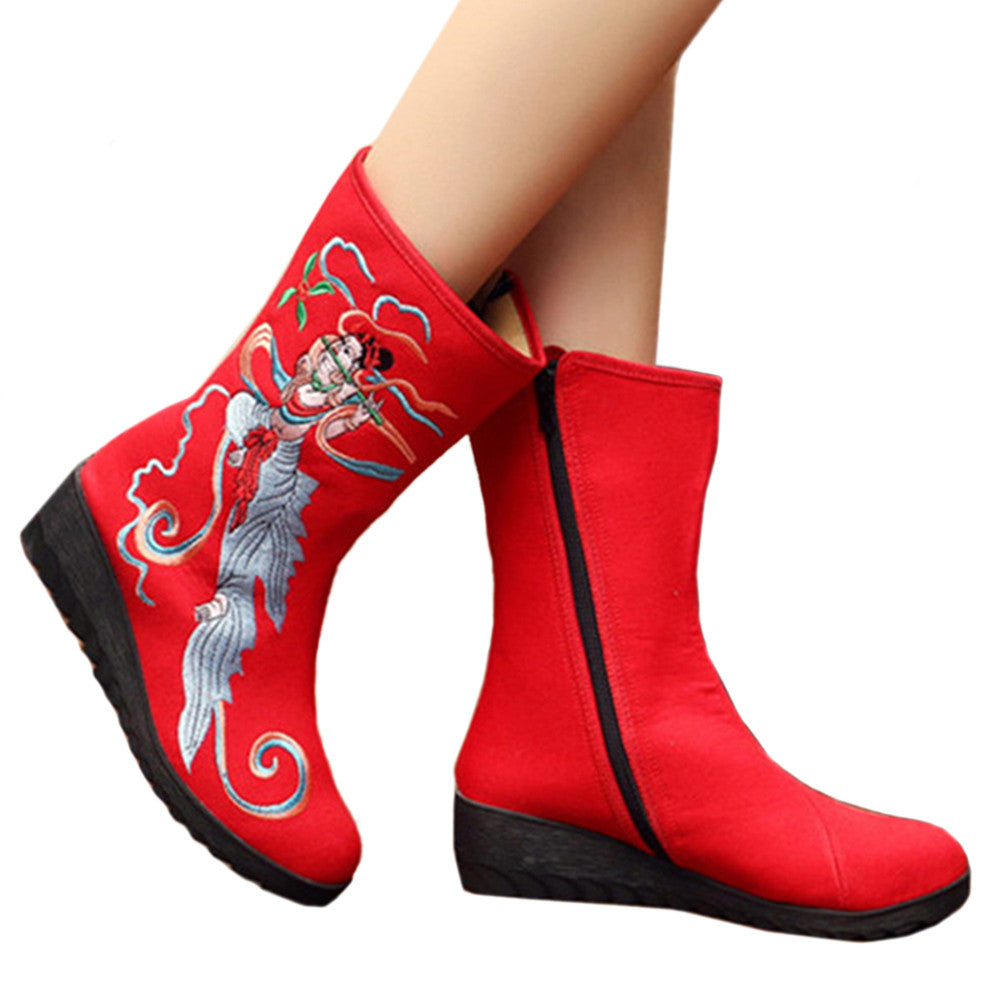 Fly to the Moon Vintage Beijing Cloth Shoes Embroidered Boots red - Mega Save Wholesale & Retail - 1