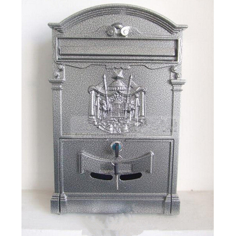 European Classical Villa Mailbox Countryside Hanging Mailbox Iron Painted Mailbox Outdoor Mailbox Waterproof green - Mega Save Wholesale & Retail - 1