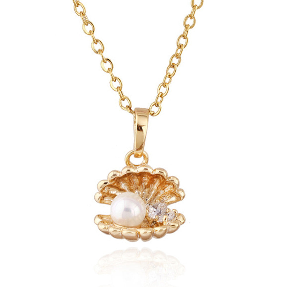 Fake Pearl Shell Necklace 18K Plated Gold 