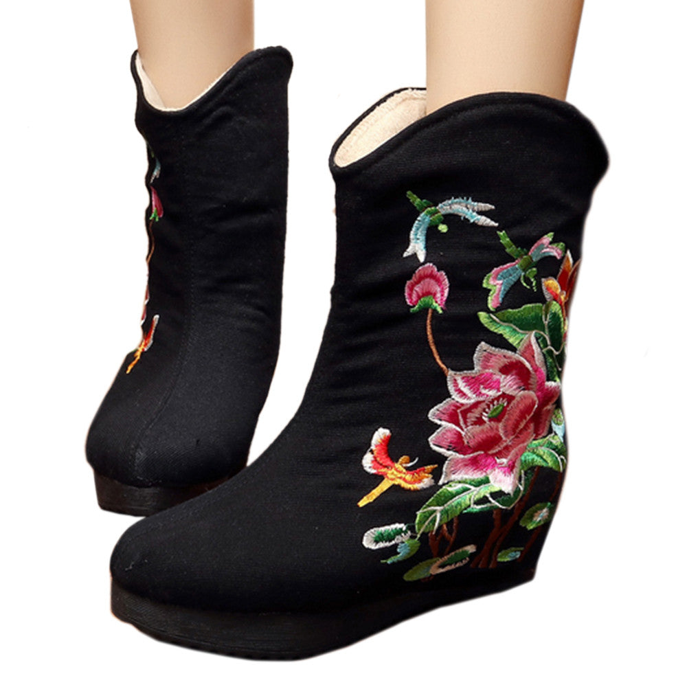 Vintage Beijing Cloth Shoes Embroidered Boots black - Mega Save Wholesale & Retail - 1