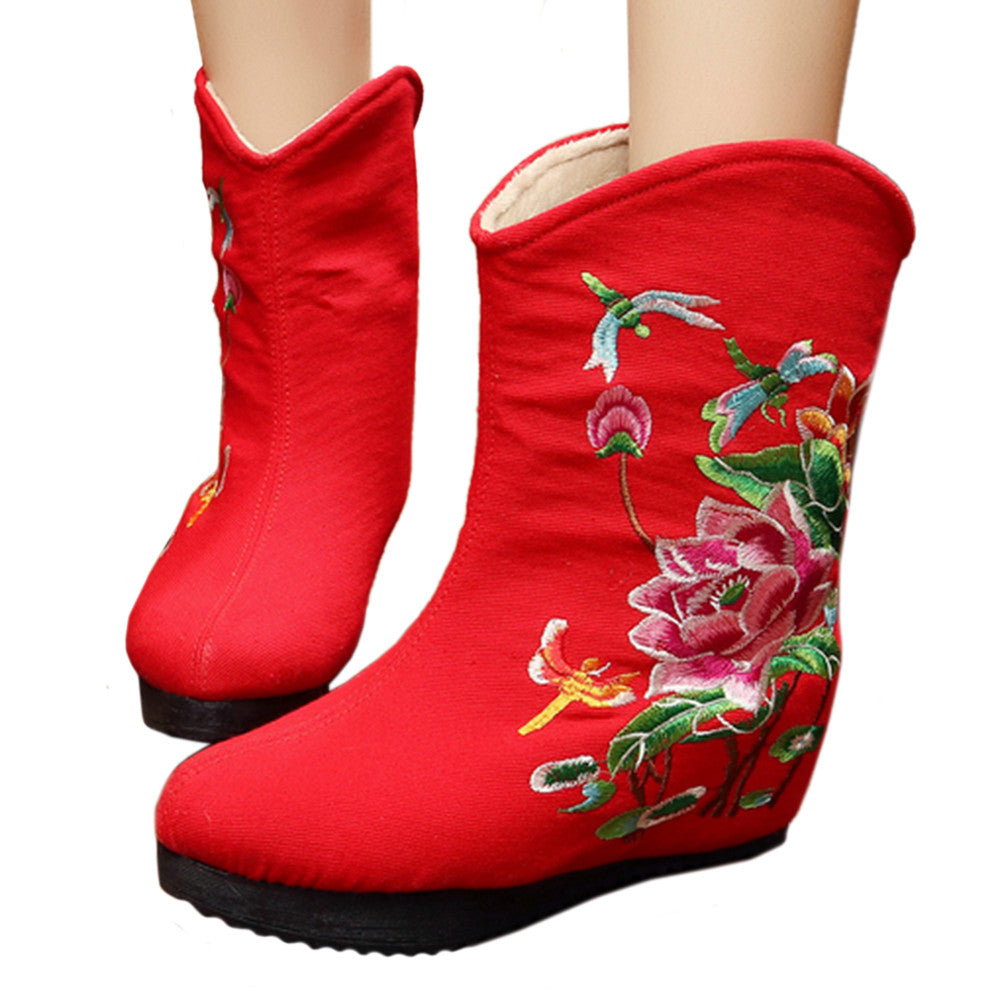 Vintage Beijing Cloth Shoes Embroidered Boots red - Mega Save Wholesale & Retail - 1