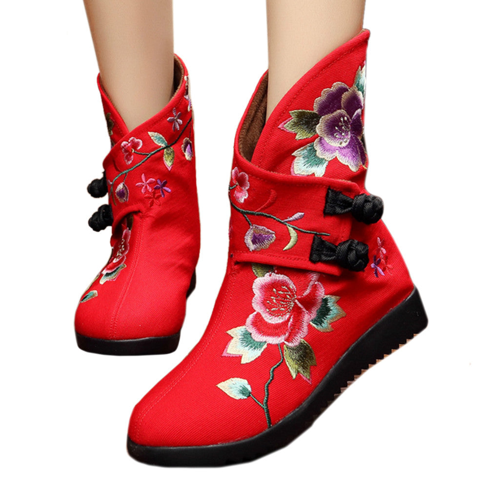 Vintage Beijing Cloth Shoes Embroidered Boots red - Mega Save Wholesale & Retail - 1